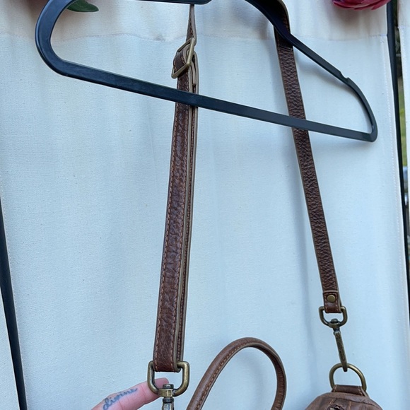 ❗️SOLD❗️HOBO INTERNATIONAL- BROWN LEATHER PURSE - Picture 7 of 13